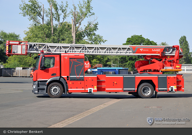 Mercedes-Benz Actros 1832 - Volkan - DLA(K) 42 (M42)