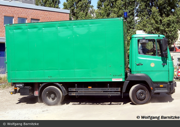 B-31501 - MB 711 - LKW mit Ladebordwand