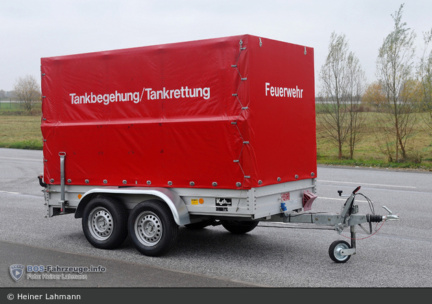 Florian Hamburg Airbus FwA-Tankbegehung / Tankrettung (HH-FW 636)