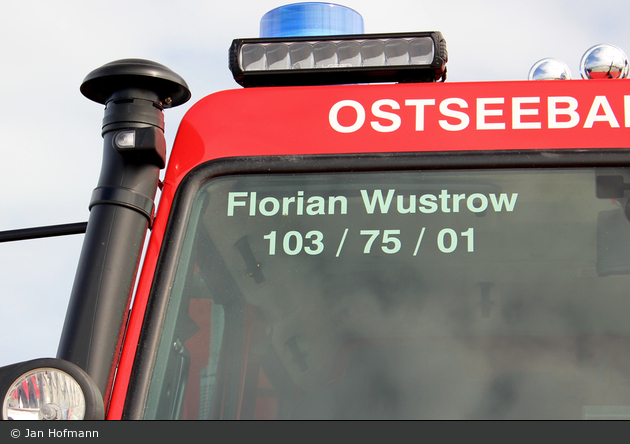 Florian Wustrow 103/75-01