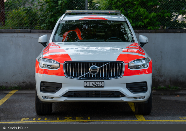 Neuhausen am Rheinfall - KaPo Schaffhausen - Patrouillenwagen