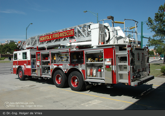 Norfolk - FD - Ladder 7