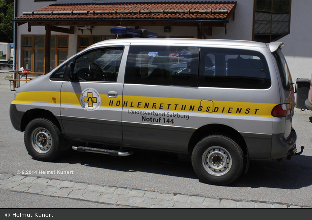 Salzburg - Österreichischer Höhlenrettungsdienst - MTW