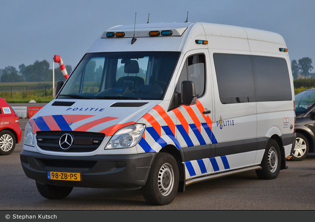 Buchten - Politie - Kontrollstellenfahrzeug