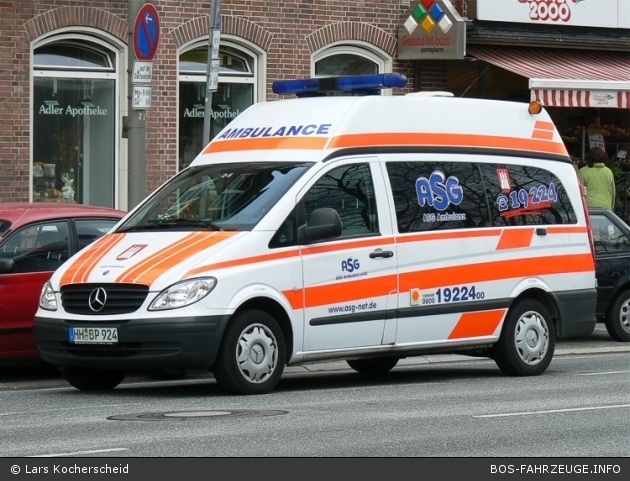 ASG Ambulanz KTW 02-05 (a.D.) (HH-BP 924)