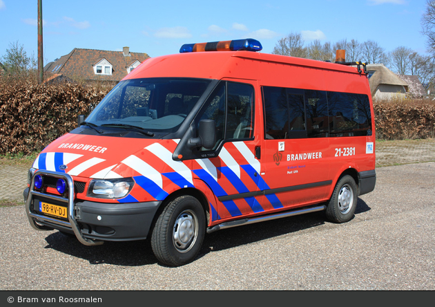 Oss - Brandweer - MTW - 21-2381