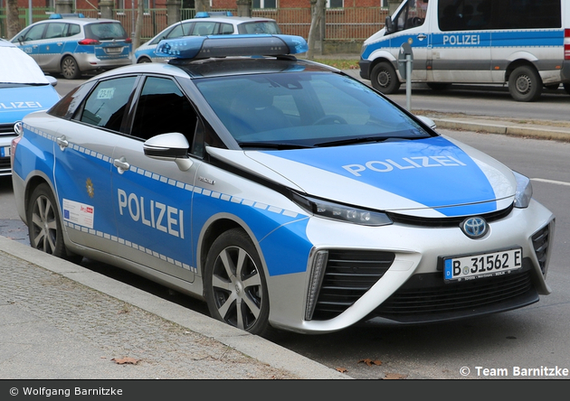 B-31562 E - Toyota Mirai - FuStW