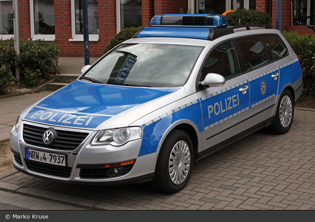 NRW4-7937 - VW Passat Variant - FuStw