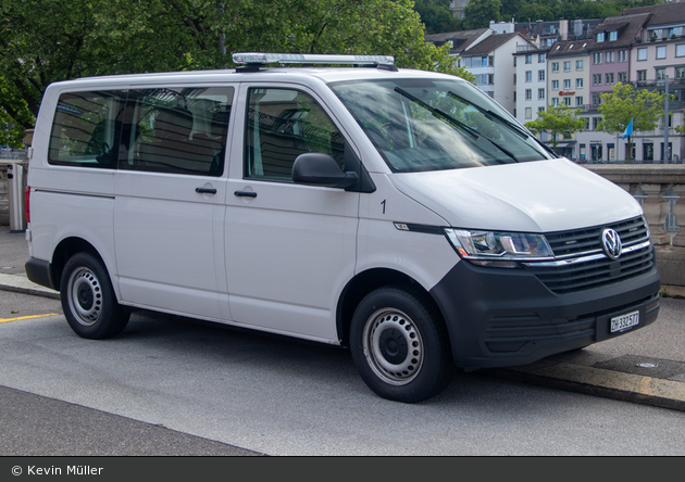 Zürich - StaPo - Ordnungspolizei - L-MTW - 001