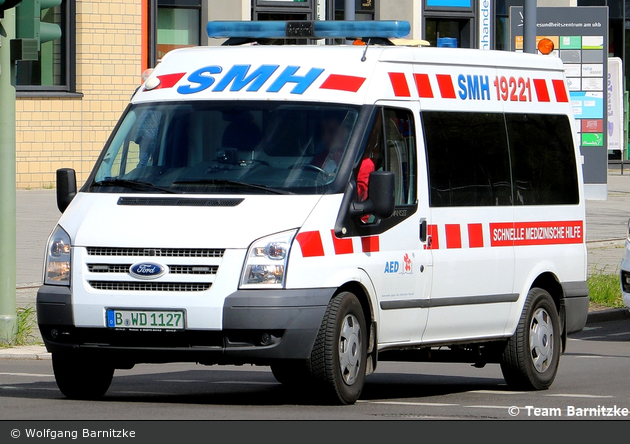 Krankentransport SMH - KTW (B-WD 1127)