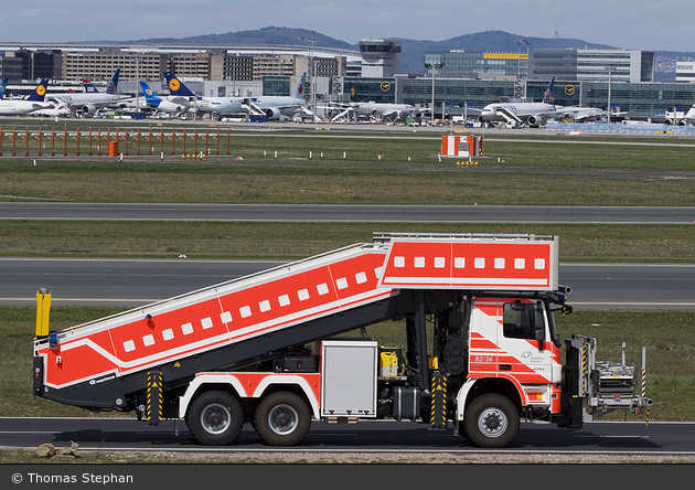 Florian Frankfurt-Flughafen 82/36