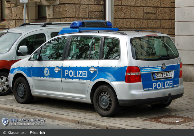 Bremen - VW Touran - FuStW (HB-7162) (a.D.)