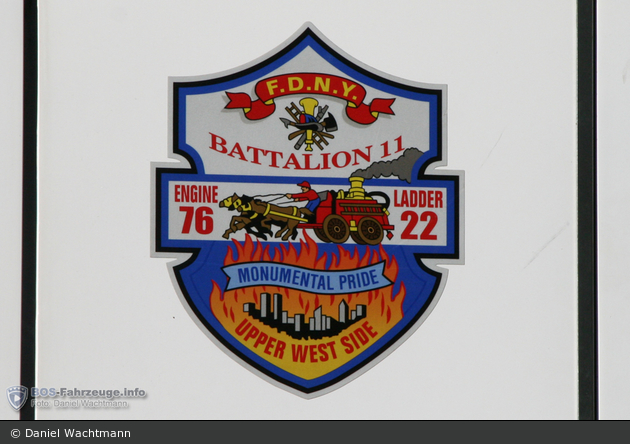 FDNY - Manhattan - Ladder 022 - TM