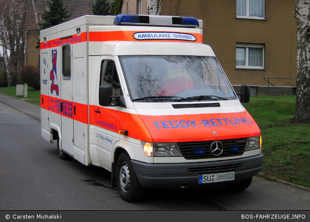 Ambulanz Dienste Alfter RTW 30