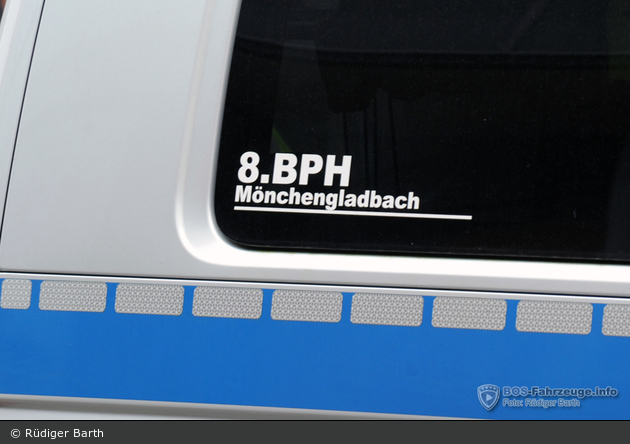 NRW5-2693 - VW T5 - HGruKw