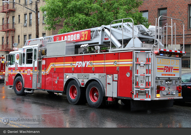 FDNY - Bronx - Ladder 037 - DL