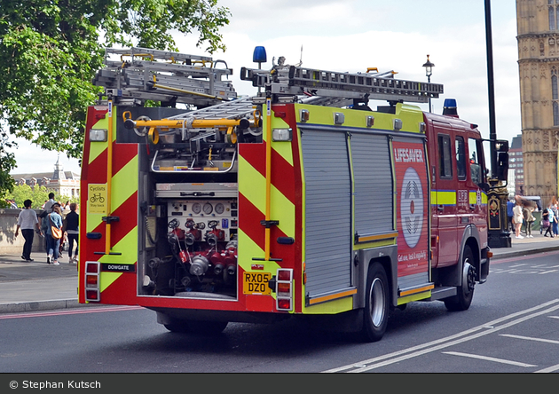 London - Fire Brigade - DPL 1202 (a.D.)