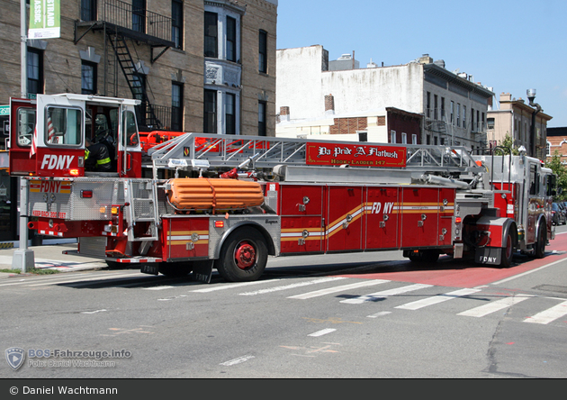 FDNY - Brooklyn - Ladder 147 - DL