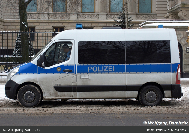 B-30691 - Renault Master - GruKW