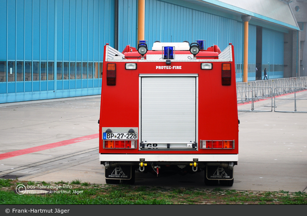BP27-228 - MB Vario 818 D - FLF
