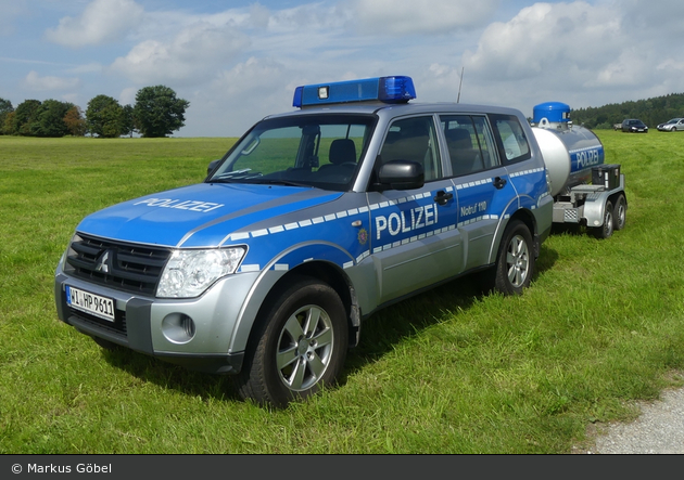 WI-HP 9611 - Mitsubishi Pajero - PKW