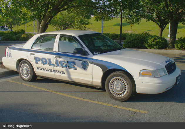 Einsatzfahrzeug: Burlington - PD - Patrol Car 801 - BOS-Fahrzeuge ...