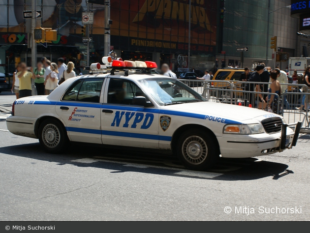 NYPD - Queens - Fleet Services Division - FuStW 2799