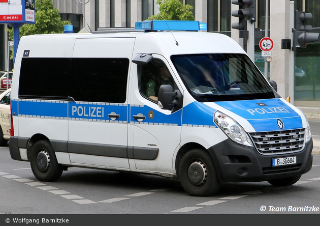 B-30684 - Renault Master - GruKW