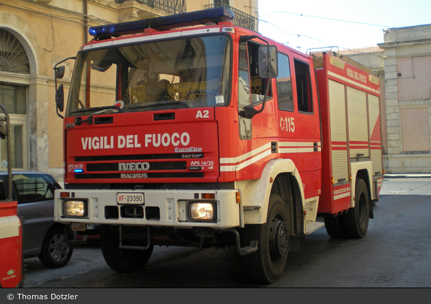 Siracusa - Vigili del Fuoco - HLF 16/25 - A2