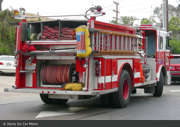 San Diego - SDFD - Engine 008 (a.D.)