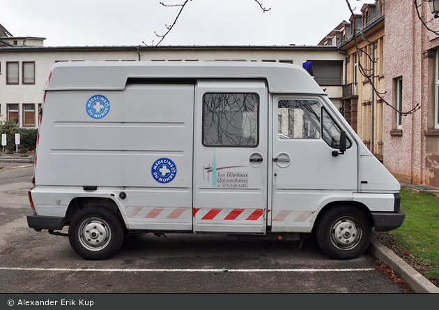 Strasbourg - Hôpitaux Universitaires - KTW - VSAV