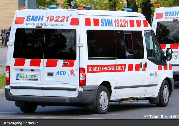 Krankentransport SMH - KTW (B-UT 375)