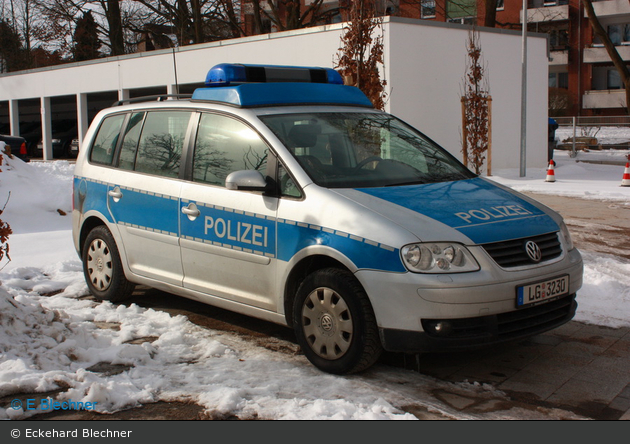 Lüneburg - VW Touran - FuStW (a.D.)