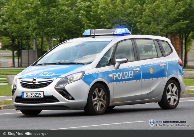 B-30215 - Opel Zafira Tourer - FuStW