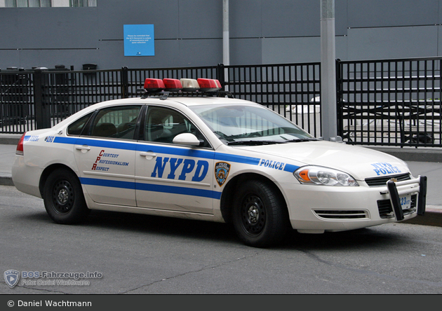 NYPD - Manhattan - Emergency Service Unit - FuStW 2323