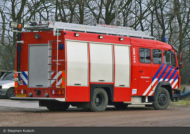 Peel en Maas - Brandweer - HLF - MB745 (alt) (a.D.)