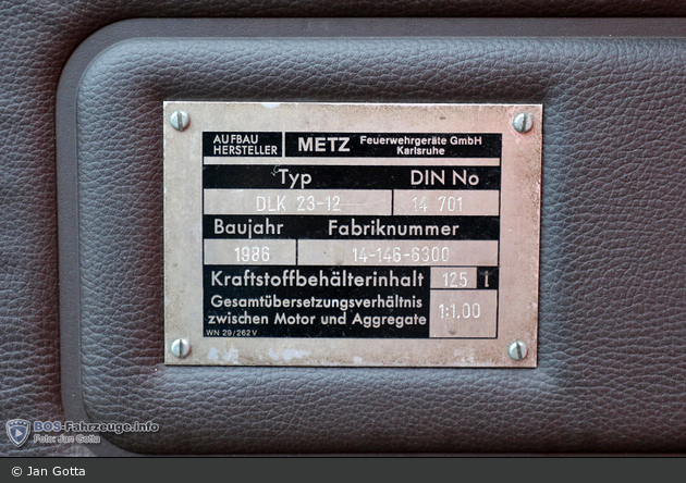 Mercedes-Benz 1422 F - Laux Feuerschutz GmbH - DLK 23/12