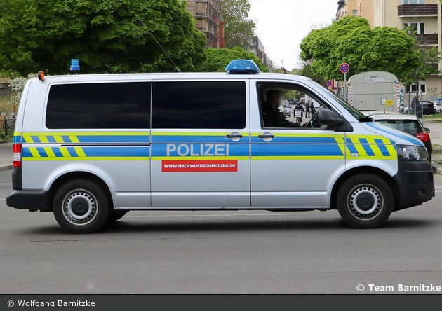 LSA-47863 - VW T5 - HGruKw