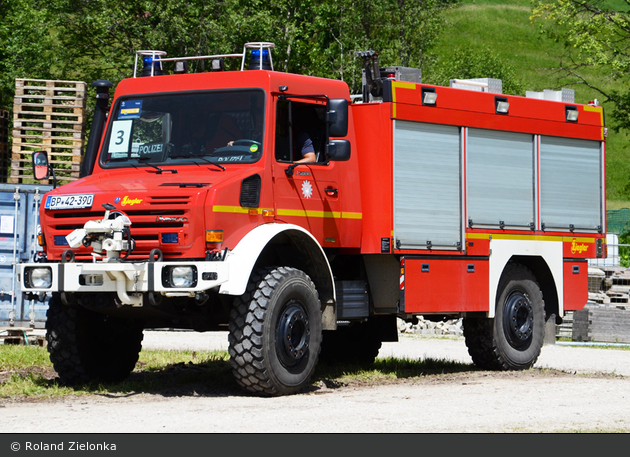 BP42-390 - MB Unimog U 5000 - FLF