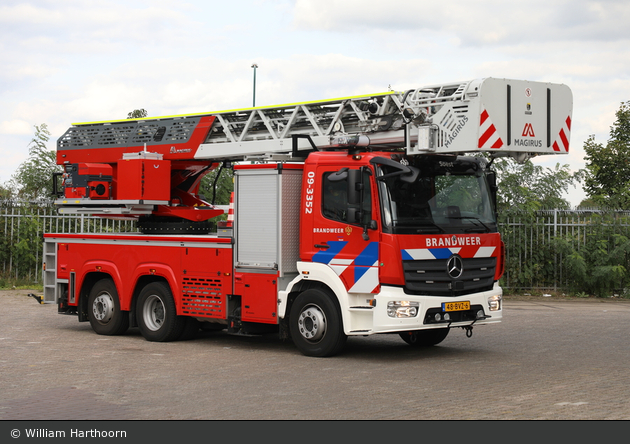 Soest - Brandweer - DLK - 09-3352