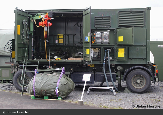 Bundeswehr Fahrzeug Anhänger Abschleppdienst Beleuchtungsträger für Lkw 