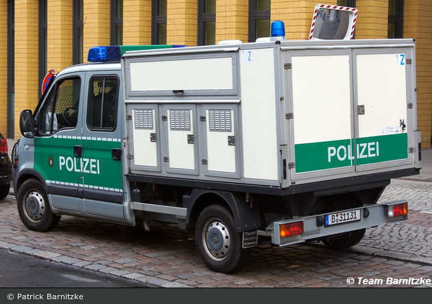 B-31131 - Renault Master - DHuFüKw
