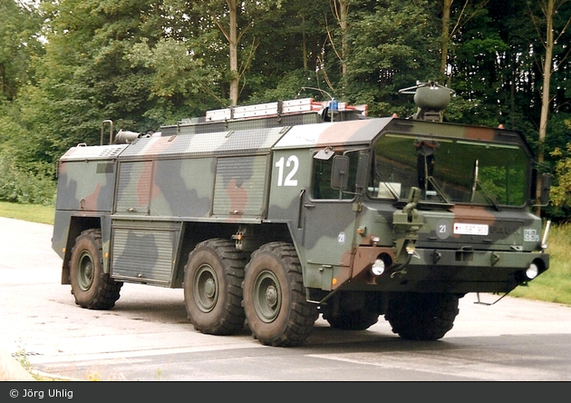 Kiel-Holtenau - Feuerwehr - FlKfz 3500