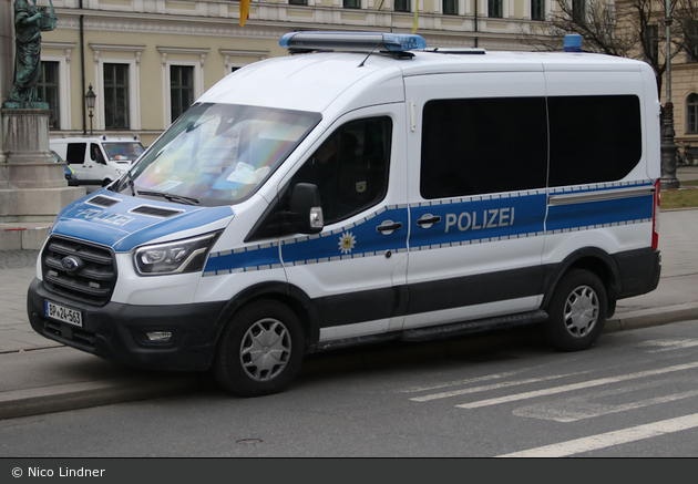 BP24-563 - Ford Transit - HGruKw