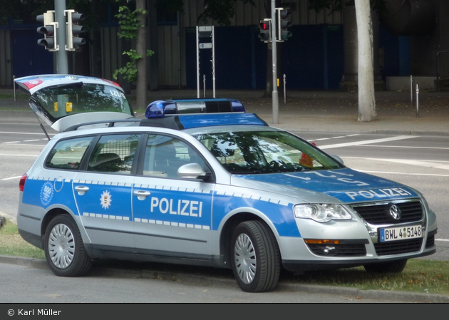 Stuttgart - VW Passat - FuStW (BWL 4-5148) (a.D.)