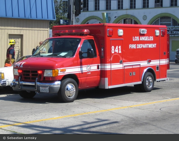 Los Angeles - Los Angeles Fire Department - Rescue Ambulance 841 (a.D.)