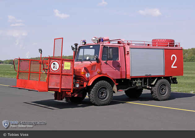 Nörvenich - Feuerwehr - FlKFZ 1000 (10/03)