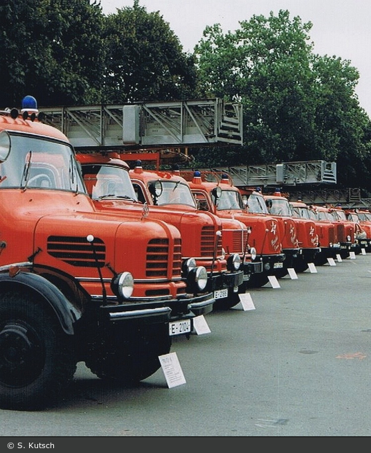 NW - Feuerwehr Essen - Jubiläumsparade