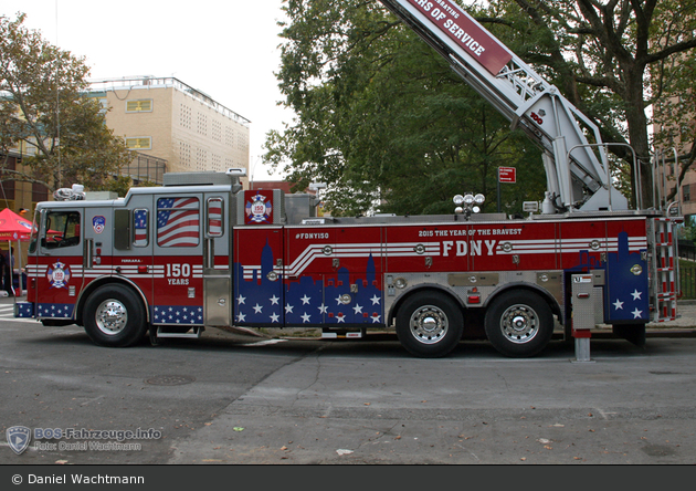 FDNY - Queens - Ceremonial Unit - Ladder - DL