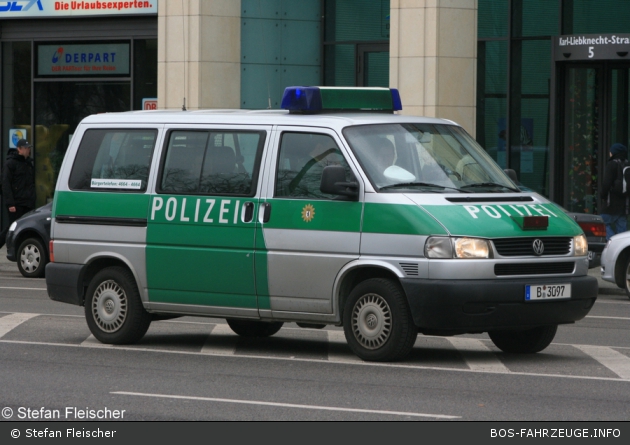 B-3097 - VW T4 - Kleinbus mit Funk